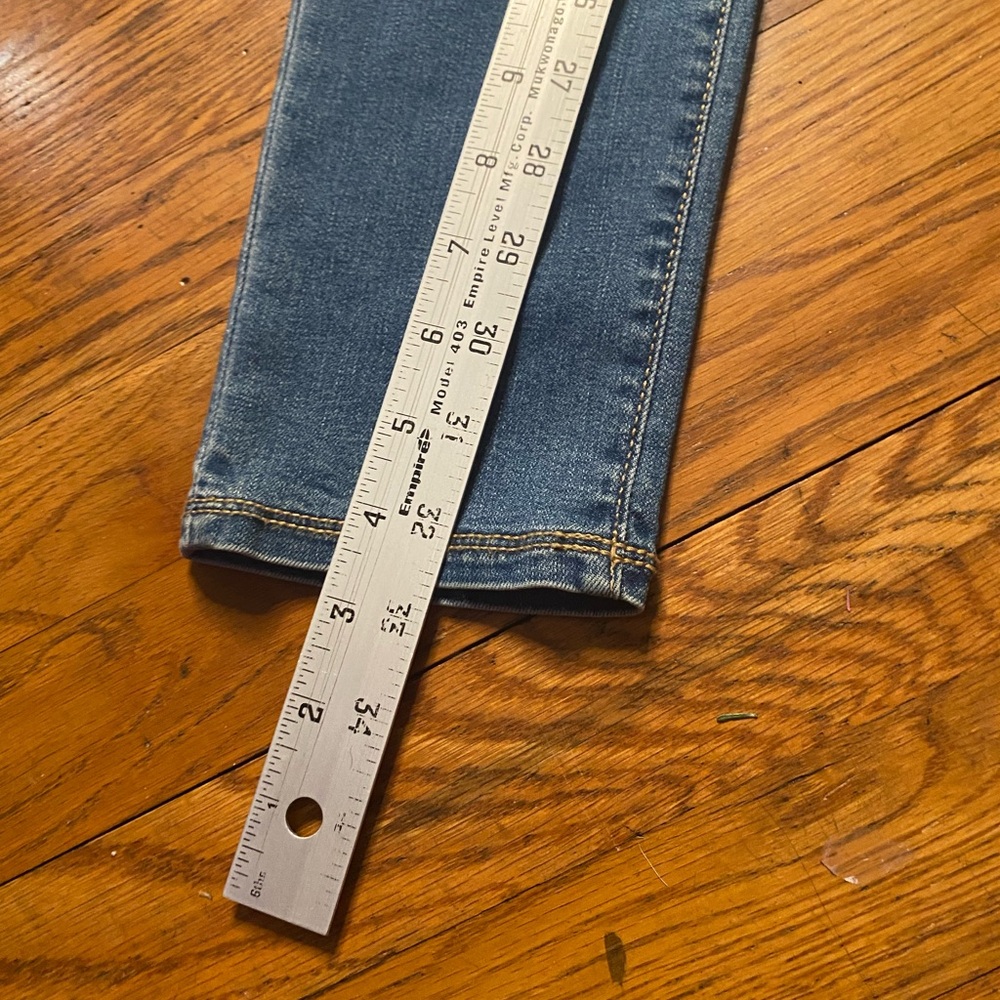 Old Navy Rockstar Super Skinny Jeggings Medium Wash Size 16- NWT - Picture 3 of 8